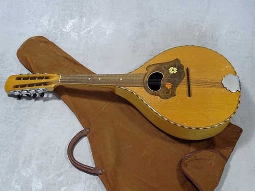 Schöne alte mandoline - alte,