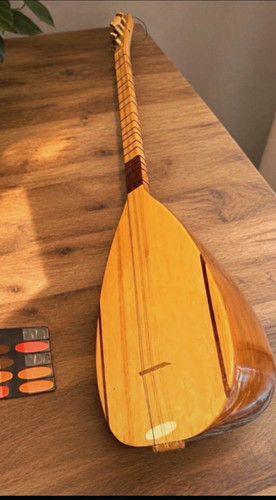Saz baglama zupfinstrument - saz, /