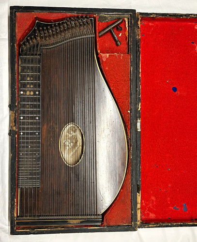 Antike konzertzither - •,
