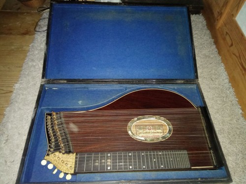 Zither zupfinstrument von - zupfinstrument,