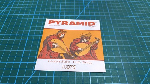 Pyramid lute string 10075 - string,