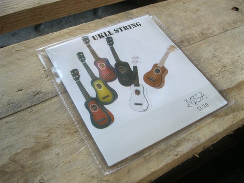 Satz ukulelensaiten - satz, —