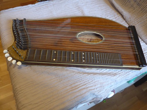 Trade mark framus - framus, zither